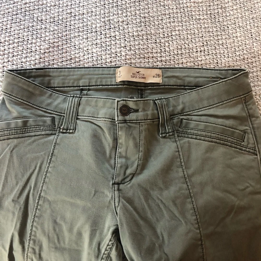 Hollister Super Skinny Green Pants (W26/3) - Picture 4 of 6